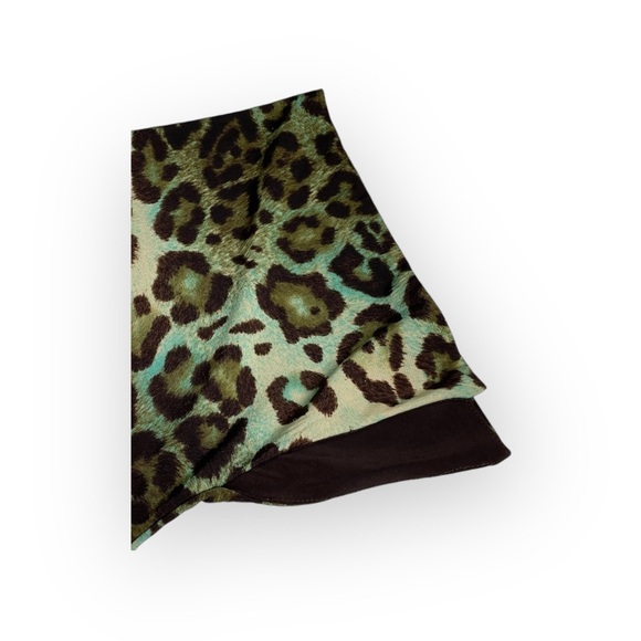 Linda Segal ⌘ Braided Belt Plunging Neckline Top ⌘ Chocolate Mint Leopard ⌘ L ⌘ - Picture 7 of 16